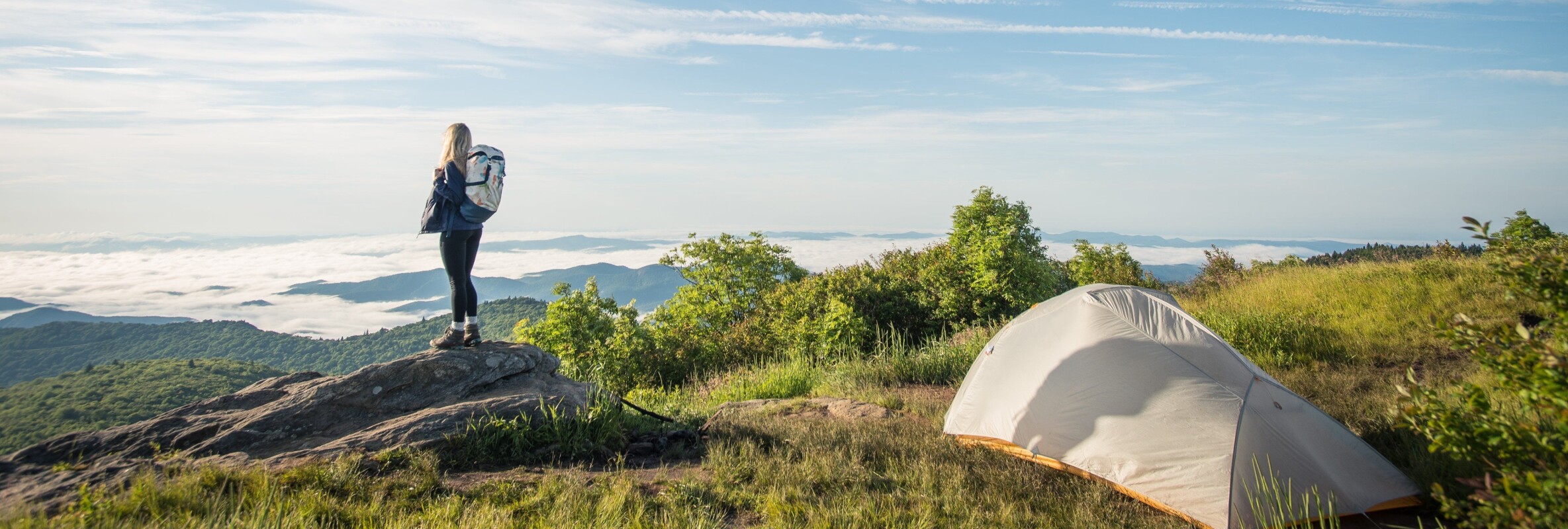 Hvorfor velge en liten gassgrill for balkong og camping?
