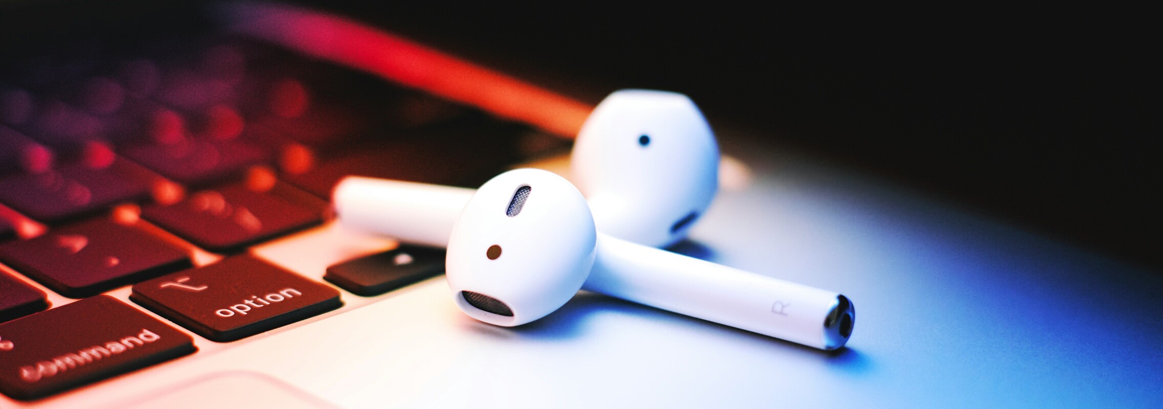 Hvordan rengjøre AirPods effektivt for optimal ytelse?