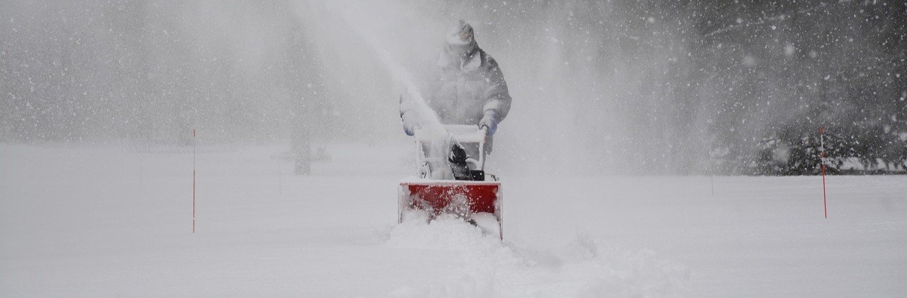 Hvordan velge riktig snøfreser for ditt terreng og snøforhold?