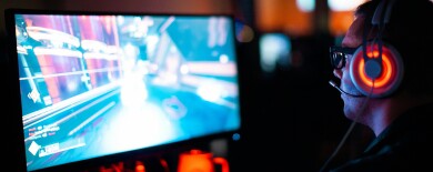 Hvordan har e-sport utviklet seg til en global industri?