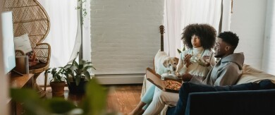 Hvordan finne den optimale avstanden til TV-en for best seeropplevelse?