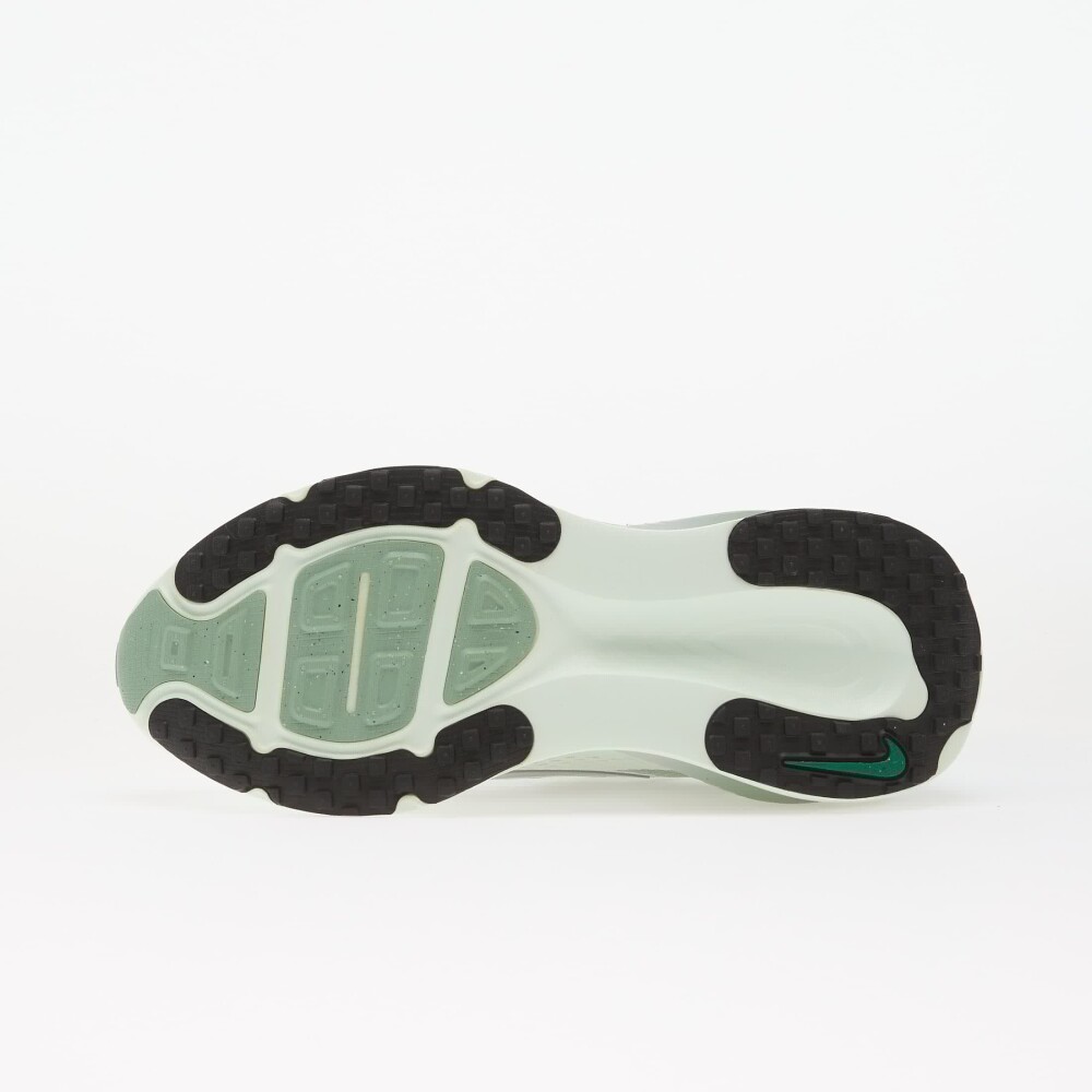 Joggesko Nike Vomero 18 Barely Green/ Metallic Silver Steam EUR 41 - side a