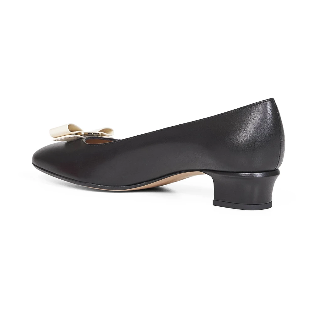 Ferragamo Dame Sko Svart 36 1/2 EU, - side a