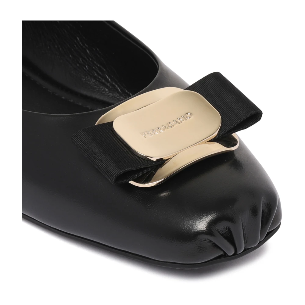 Ferragamo Dame Sko Svart 40 EU, - side b
