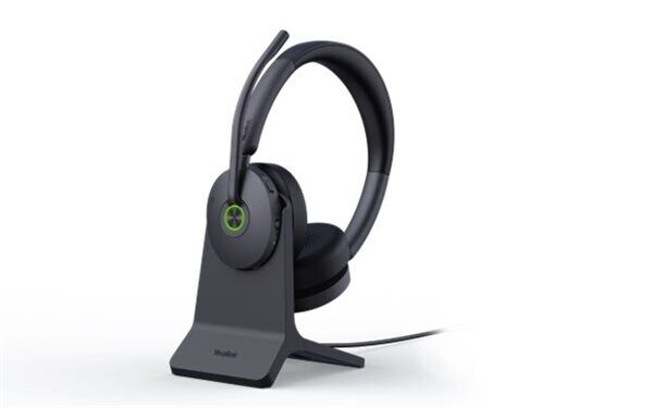 Yealink WH68 Hybrid med ladestasjon Hodesett