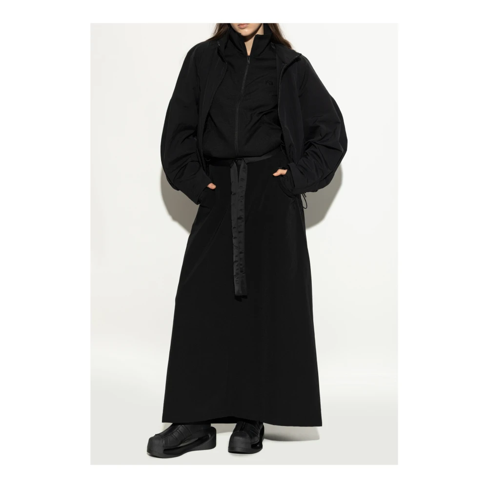 Y 3 Dame Sko Svart 39 1/2 EU, - side a