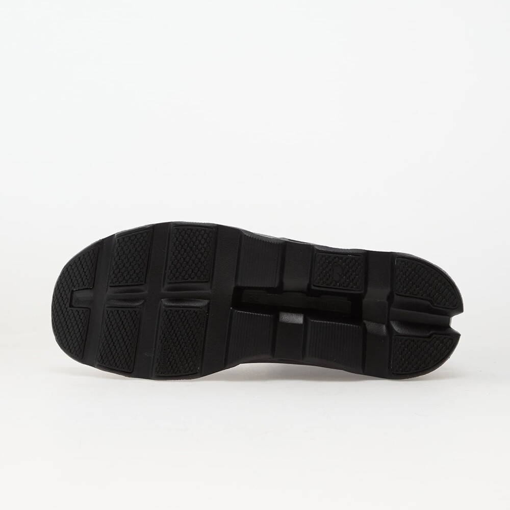 On Cloudmonster 1   Black   37.5 - side a