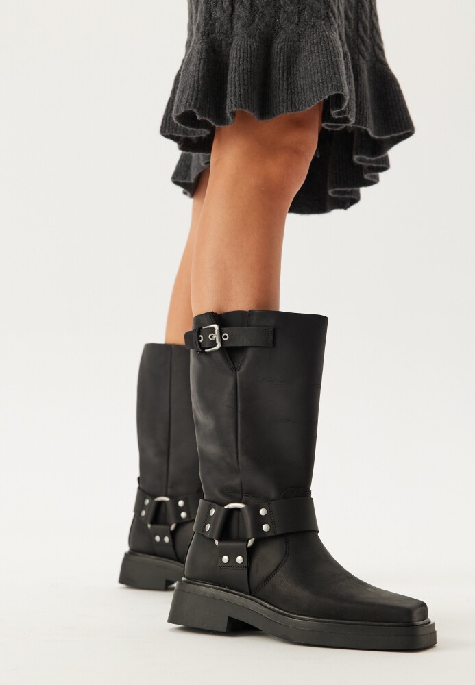 Vagabond Eyra Leather Boots - side a
