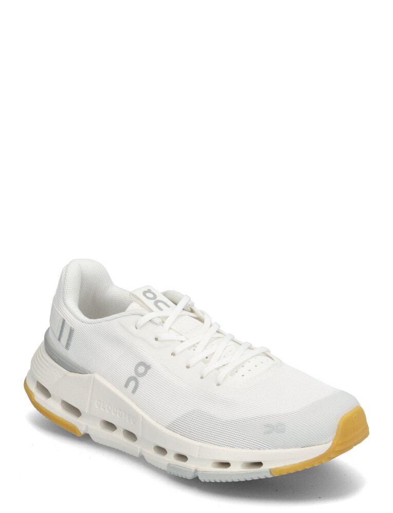 On Cloudnova Form 2 White 37.5 - main photo