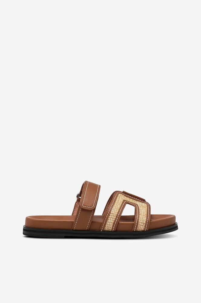 Bibi Lou Sandaler Mindy Beige - main photo