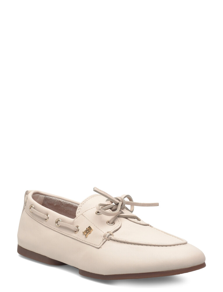 Tommy Hilfiger Th Sleek Leather Boat Shoe   Cream   40 - main photo