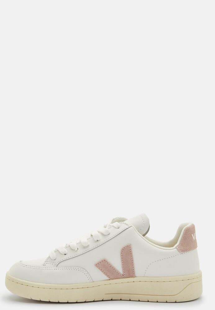 Veja V 12 Sneaker - main photo