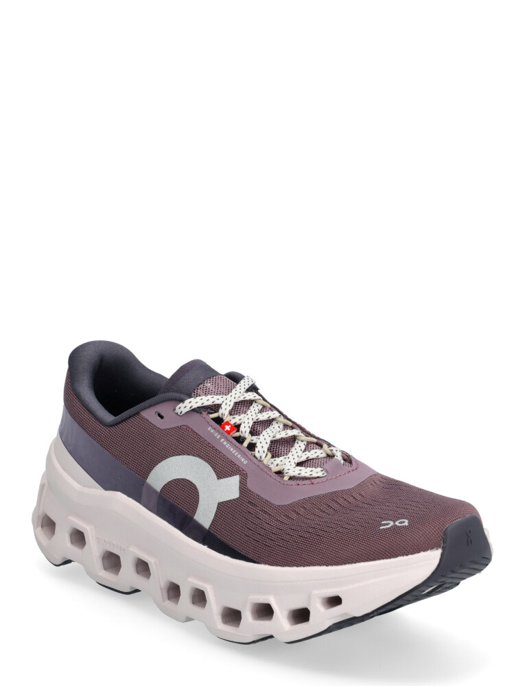 On Cloudmonster 1   Burgundy   36.5 - main photo