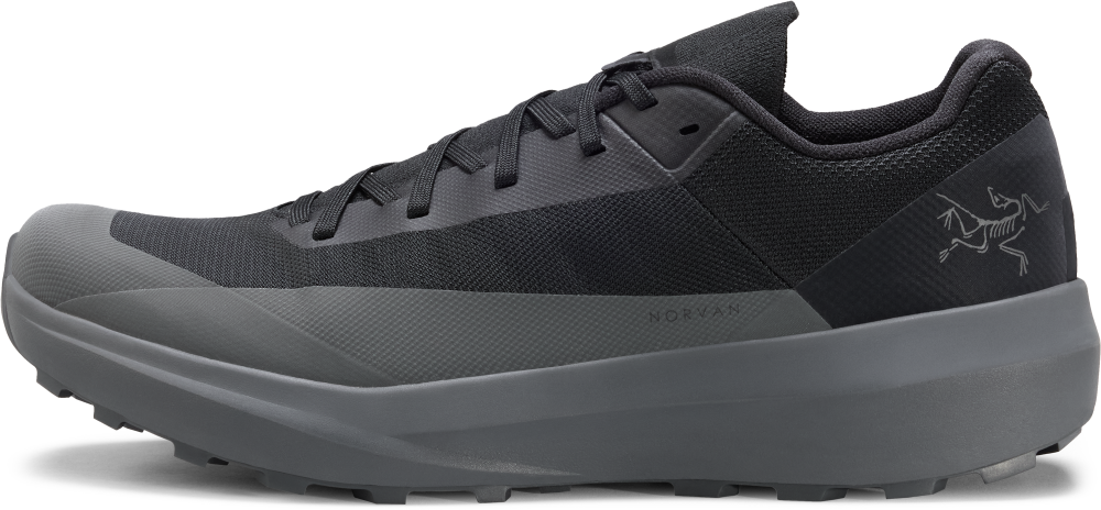Arc"teryx Women"s Norvan LD 4  Black/Graphite 37 1/3 - main photo