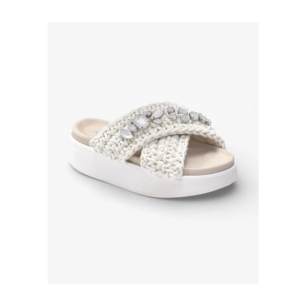 Inuikii Woven Stones White 37 - side a