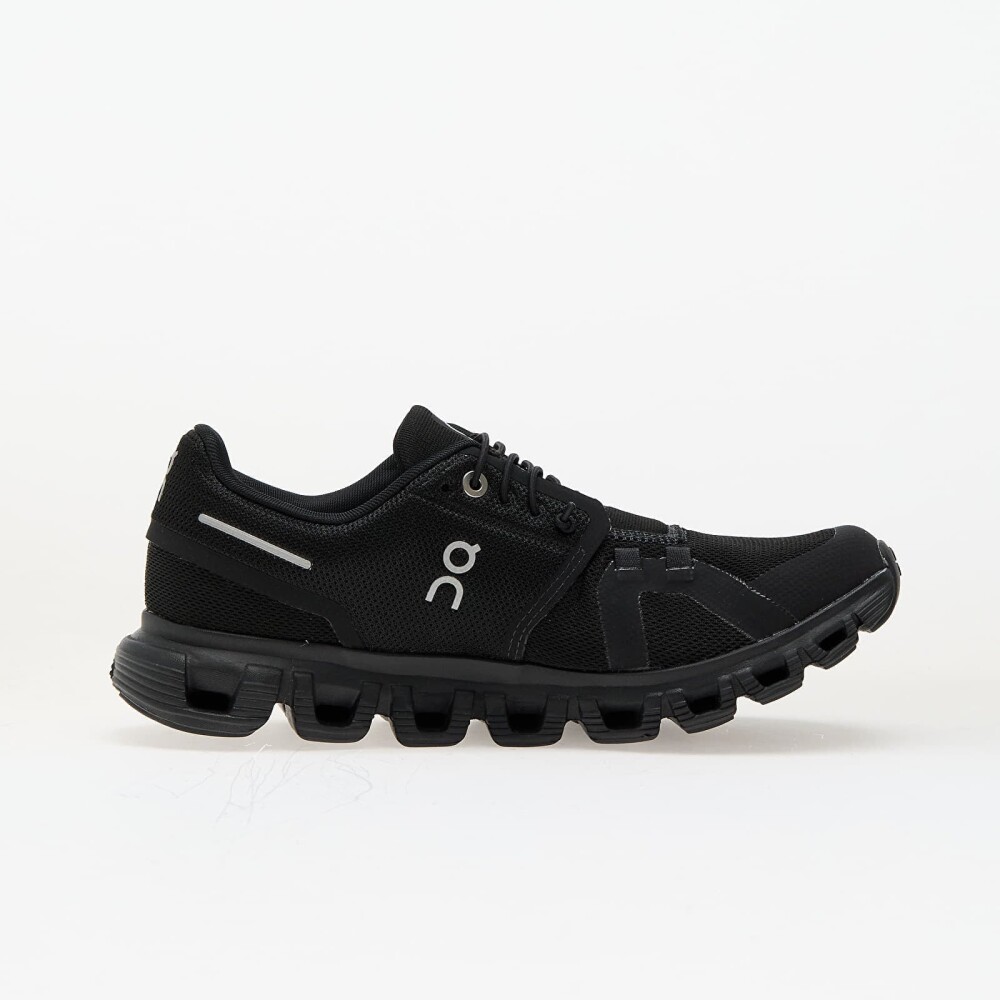 On Running Dame Sko Svart 37 1/2 EU - side b