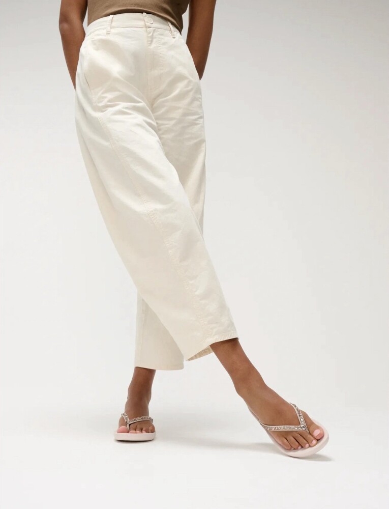FitFlop Iqushion Ergonomic Multi Crystal Flip Flops   Cream   41 - main photo