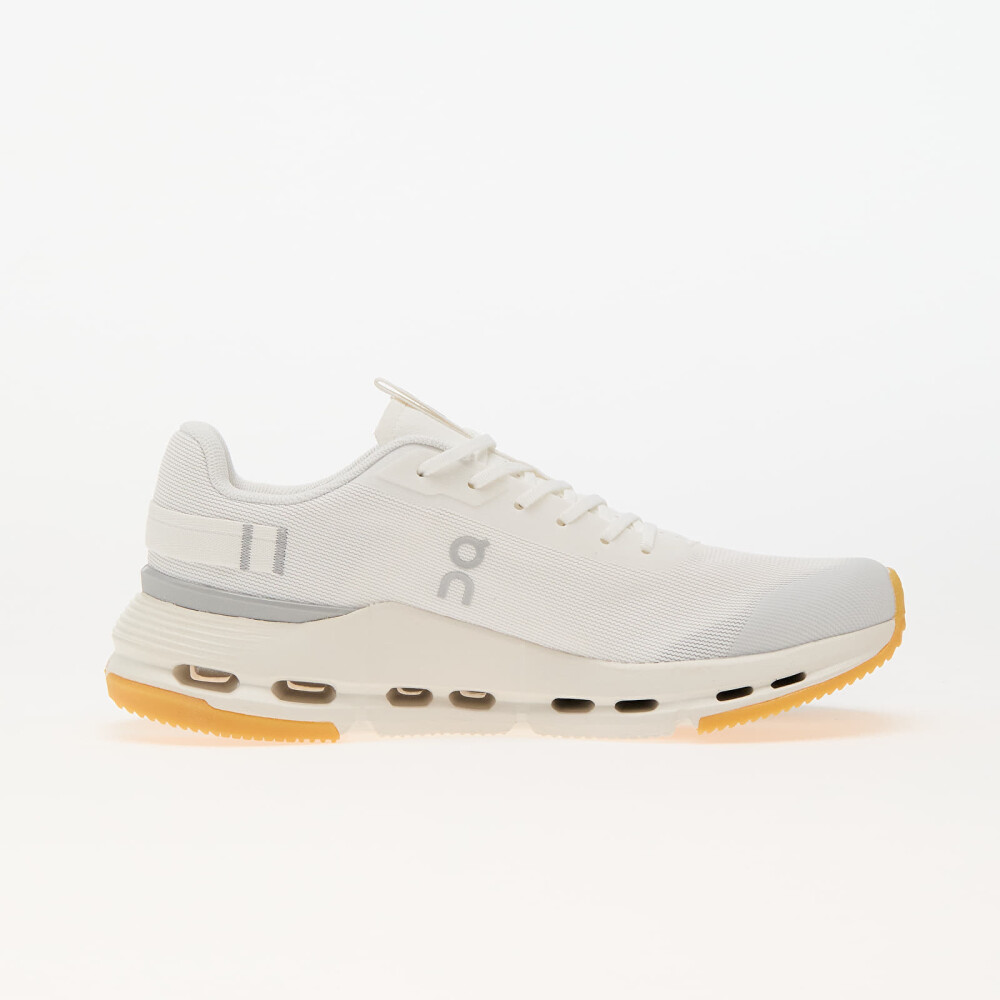On Cloudnova Form 2 White 40.5 - side b