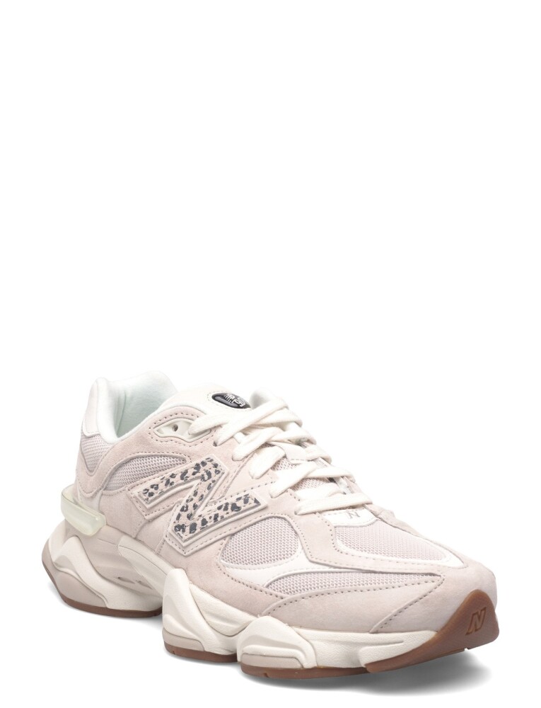 New Balance 9060 Cream 37.5 - main photo