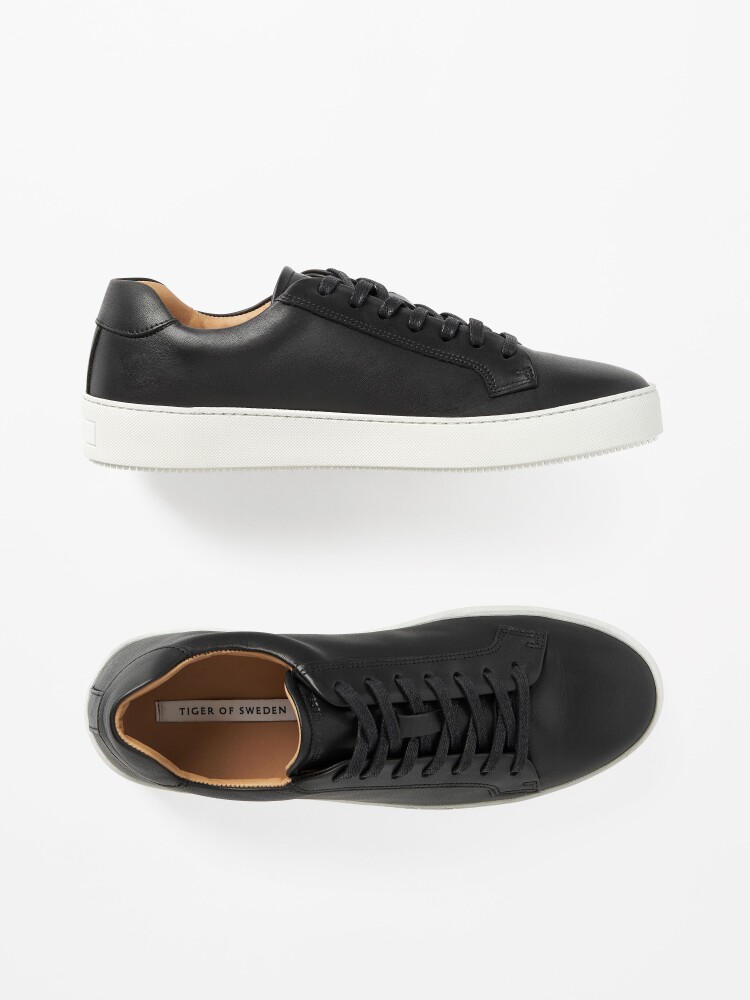 Tiger of Sweden Salasi L - Black - 36 x 36 - side a