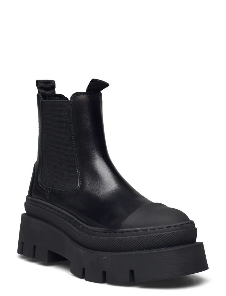 Pavement Nessa   Black   37 - main photo