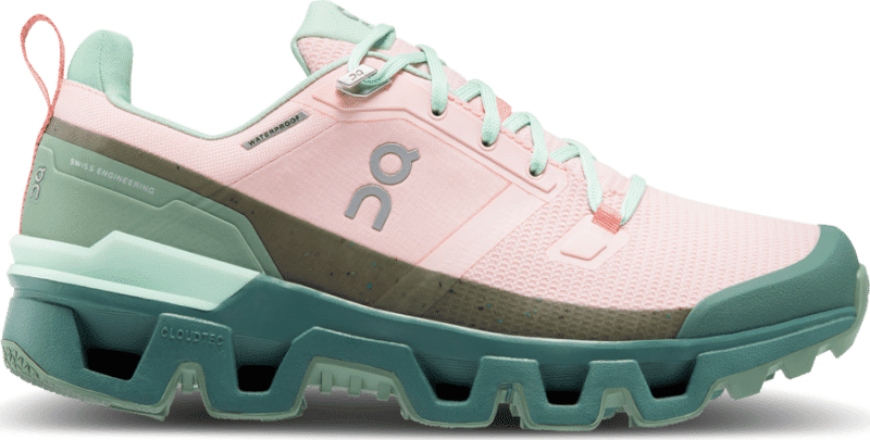 On Women's Cloudwander Waterproof Rosa 38.5 Woman - main photo