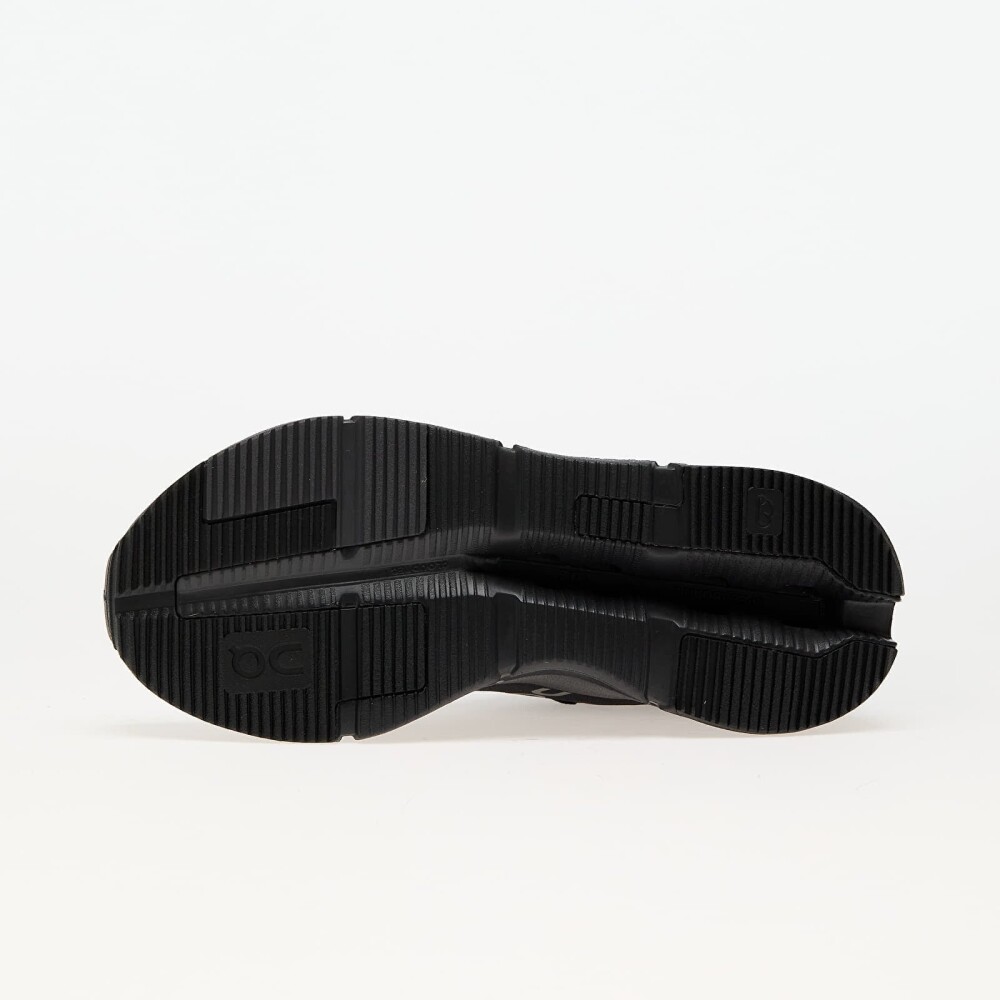 On Cloudnova 2 - Black - 39 - side a