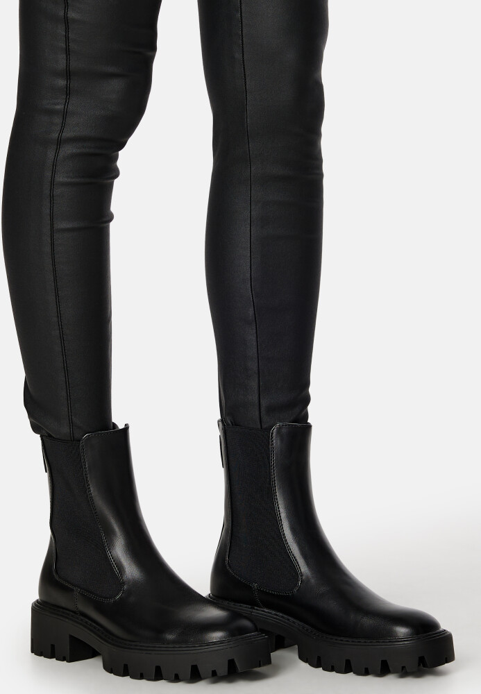 ONLY Betty PU Boot Black 36 - side a