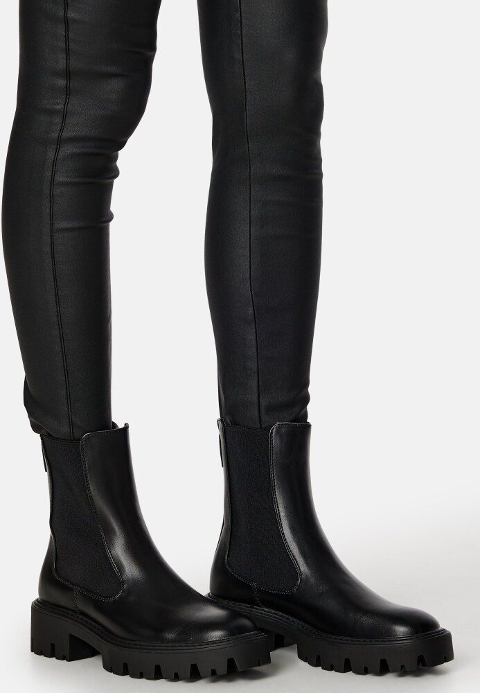 Only Betty PU Boot - side a