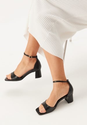 BUBBLEROOM Low Heel Sandal Black 36 BUBBLEROOM Low Heel Sandal Black 36