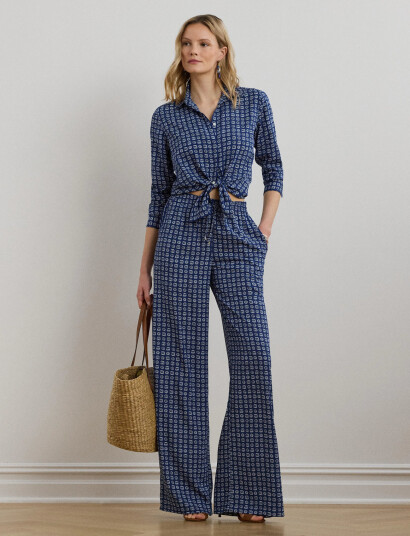 Lauren Ralph Lauren Classic Fit Geo-Print Crepe Shirt - Navy - M Lauren Ralph Lauren Classic Fit Geo-Print Crepe Shirt - Navy - M