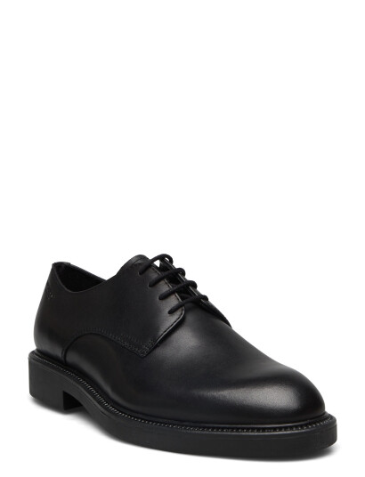 VAGABOND Alex M Black 46