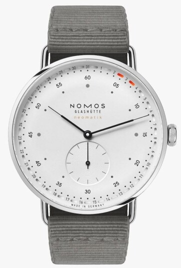 Nomos Glashütte Herreklokke N 1165 Metro Neomatik 41 Hvit/Tekstil