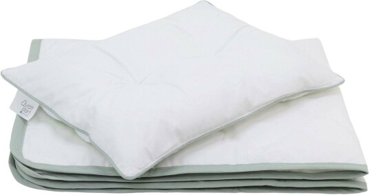 Rätt Start Dyne og Pute Sprinkelseng 100x130 Varmegrad 2 Rätt Start Dyne og Pute Sprinkelseng 100x130 Varmegrad 2