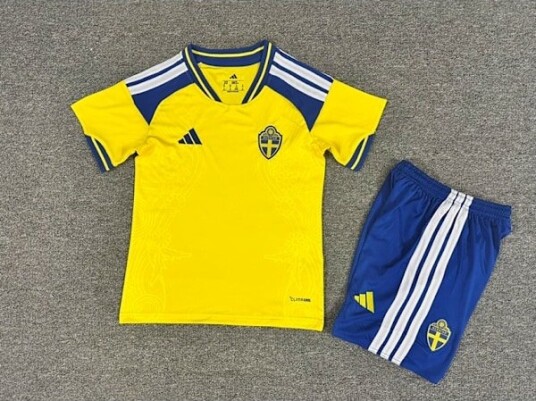2024 2025 Sveriges herrelandslag i fotball Barnetrøye Nr. 9 ISAK Hjemmedrakt Gul Uniformsett Størrelse 16