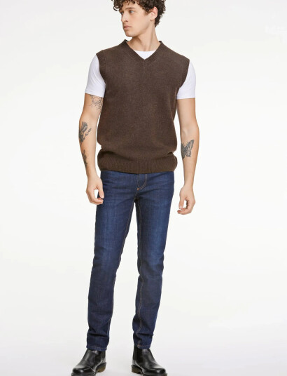 Lindbergh Lambswool V-Neck Slipover - Brown - S