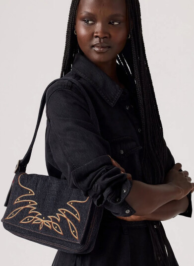 Levi"s® Brannan Shoulder Bag Black Dar - Black - ONE SIZE Levi"s® Brannan Shoulder Bag Black Dar - Black - ONE SIZE