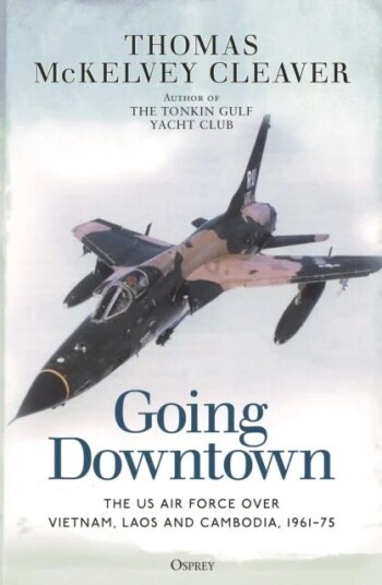 Going Downtown Av Thomas Mckelvey Cleaver