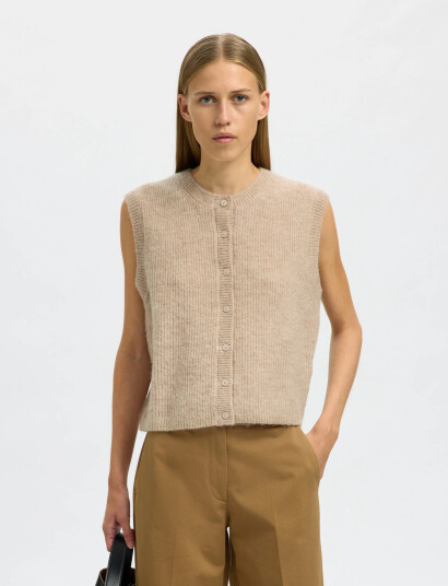 Selected Slflulu Sl Button O Neck Vest Noos Beige M Selected Slflulu Sl Button O Neck Vest Noos Beige M