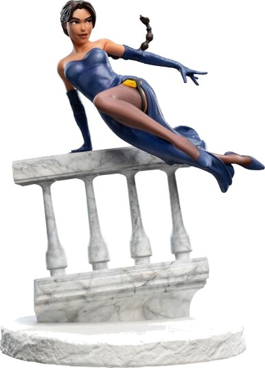 Polystone Tomb Raider Lara Croft: A Deal at the Opera Minature Statue