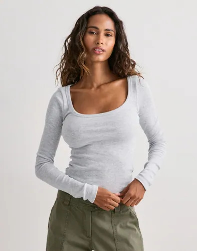 Nelly Grå Perfect Rib LS Top