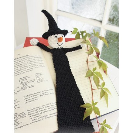 Drops Garnstudio Obliviate! by DROPS Design Halloween Bokmerke Hekleoppskrift Heks