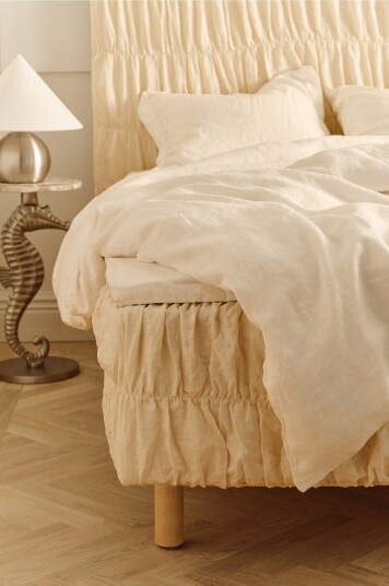 Ellos Home Sengetrekk Candice Elastic 40 cm i lin Hvit