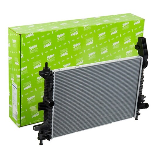 Radiator VALEO 701675 Radiator VALEO 701675