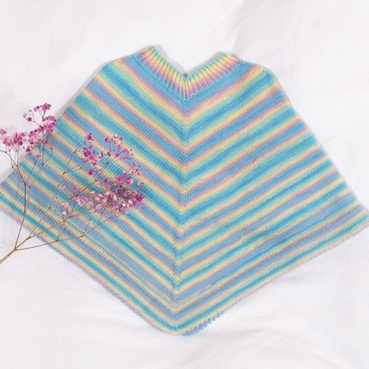 Bluum Strikk Poncho Fargespill garnpakke i Soft Merino Ull