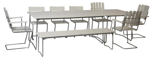 Grythyttan Stålmöbler B31 spisegruppe Hvitlakkert ek/galvanisert stål 4 lenestoler, 3 stoler, benk 170 cm, bord 84 x 92 cm & bord 170 x 92 cm