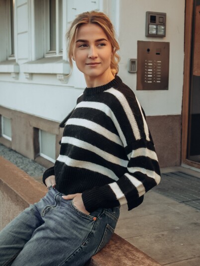 23-79 Elise genser