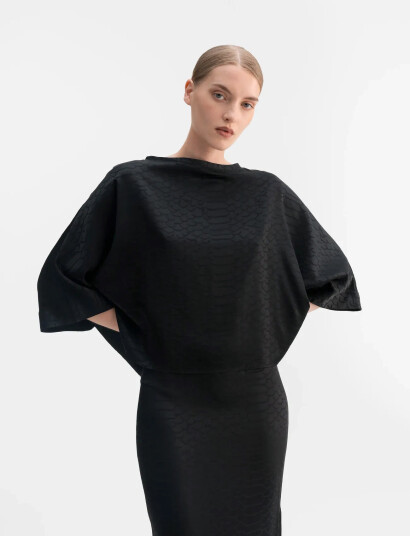 Ahlvar Gallery Thea Snake Tee - Black - L Ahlvar Gallery Thea Snake Tee - Black - L