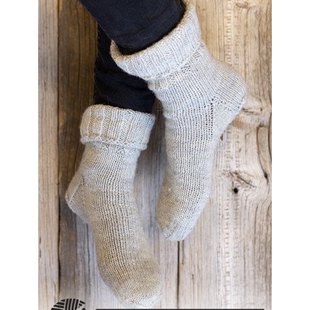 Winter Wander by DROPS Design Sokker Strikkeoppskrift str 38 40 44 46
