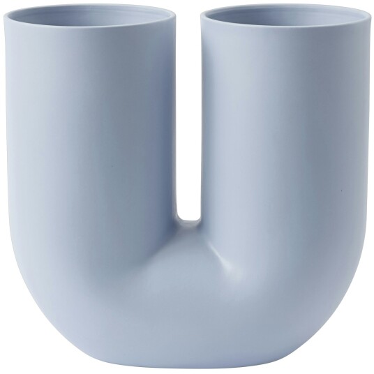 Muuto Kink Vase H: 26 cm Lyseblå Muuto Kink Vase H: 26 cm Lyseblå